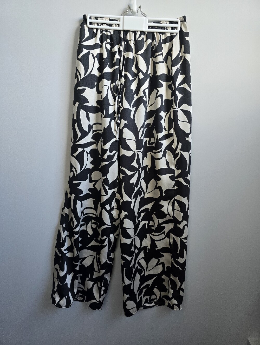 Silky Wide Leg Pants